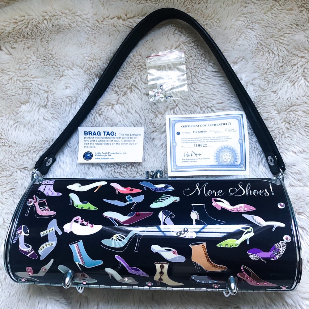 COPY - BRAND NEW littlearth medal purse bag